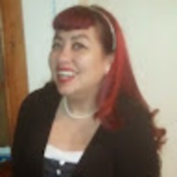 Meet your Posher, Lisa - Picture 1 of 1